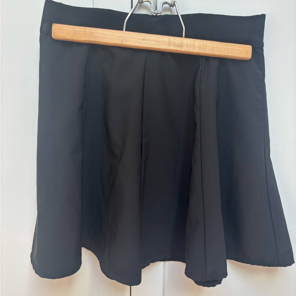 Brandy Melville Black Skater Skirt OS